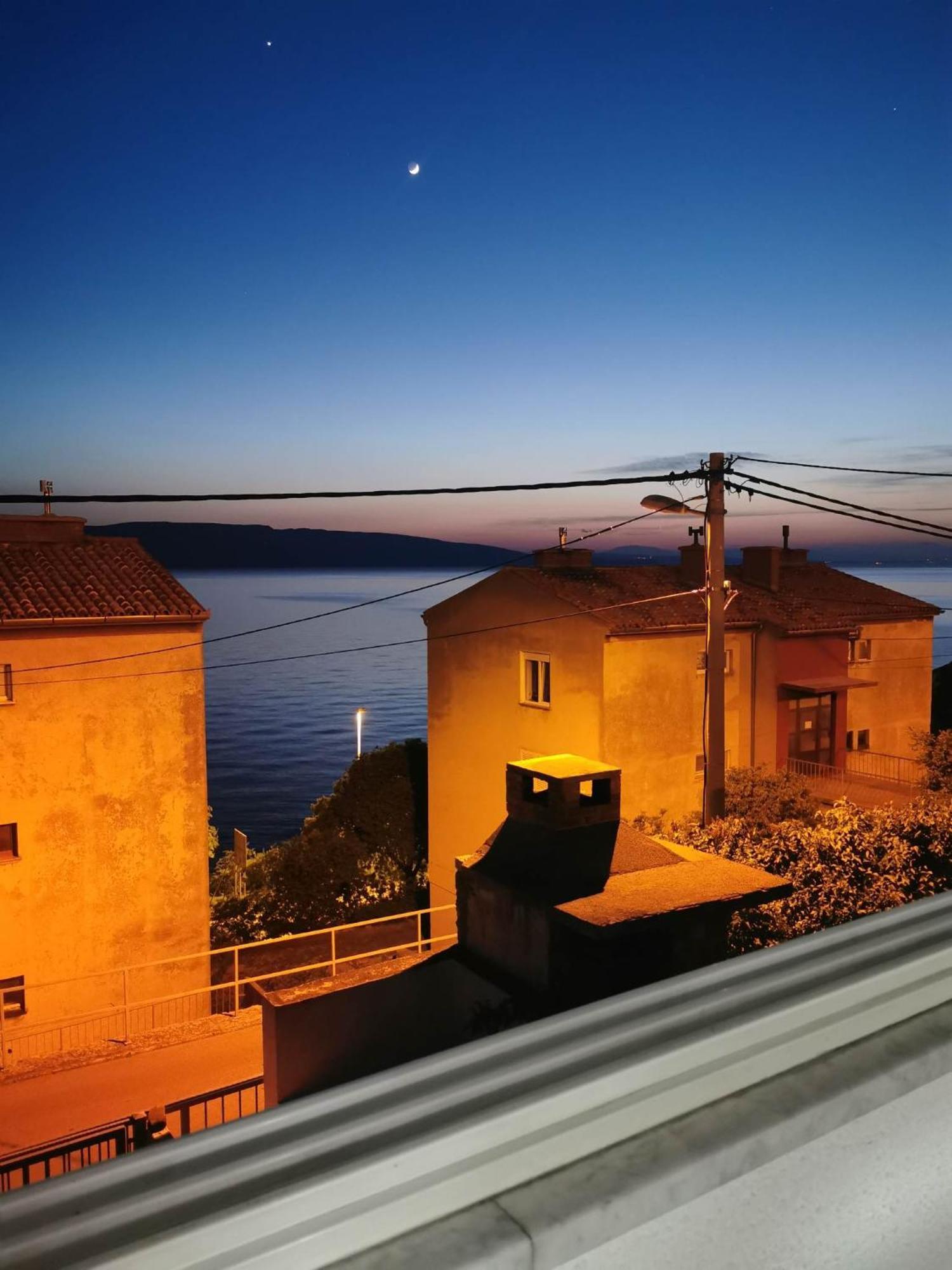 Guesthouse Nadia Senj  Exterior foto